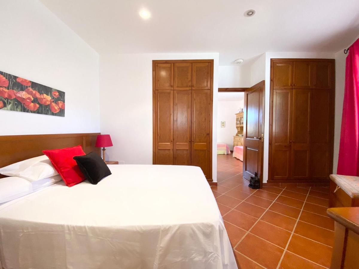 Villa Victoria Sa Caleta Eksteriør bilde